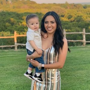 Meet your Posher, Alejandra